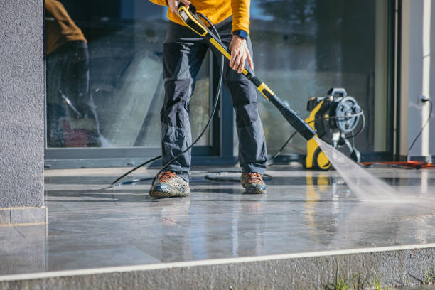 Best Deck Pressure Washing  in Champaign, IL